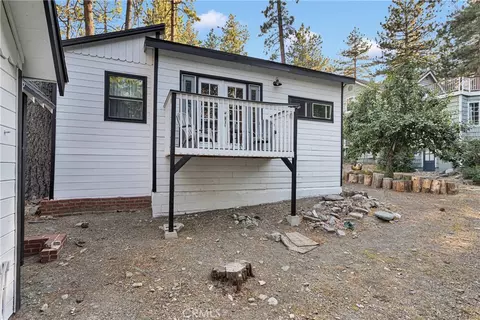 Exterior - 1056 Eagle Rd, Wrightwood, CA 92397 photo 10 of 19