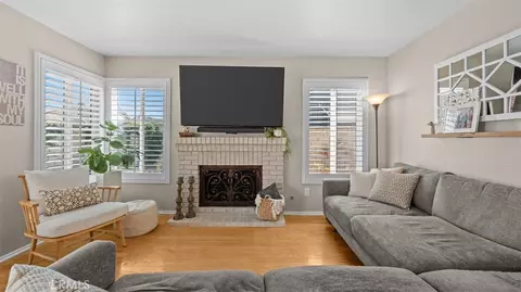 Living - 13625 Oxford Ct, Chino, CA 91710 photo 2 of 2