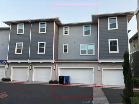 210 Farley Ln, Pomona, CA 91767