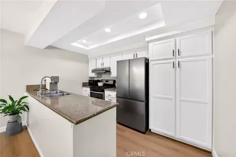 Kitchen - 1525 Walnut Leaf #211, Walnut, CA 91789 photo 1 of 2