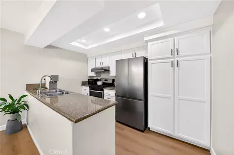 Kitchen - 1525 Walnut Leaf #211, Walnut, CA 91789 photo 2 of 2
