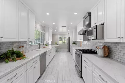 Kitchen - 504 E Comstock, Glendora, CA 91741 photo 2 of 3
