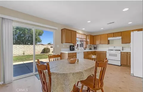 Other - 14172 Paddock Rd, Victorville, CA 92394 photo 3 of 11