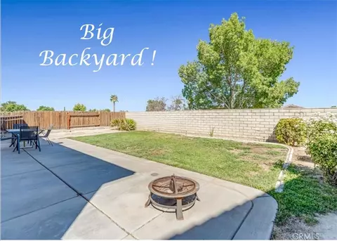 Exterior - 14172 Paddock Rd, Victorville, CA 92394 photo 2 of 4