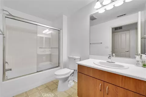 Bath - 835 Francesca Dr #103, Walnut, CA 91789 photo 3 of 4