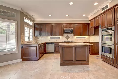 28572 Brookhill Rd, Trabuco Canyon, CA 92679