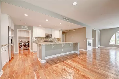 135 Pathway, Irvine, CA 92618