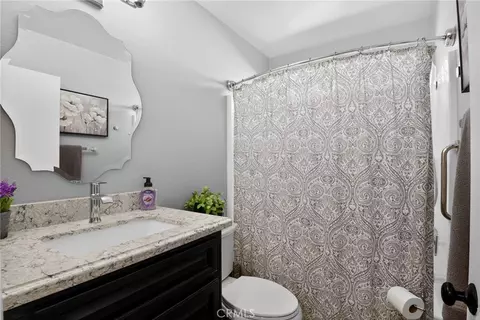 Bath - 3201 Ashgate Way, Ontario, CA 91761 photo 3 of 3