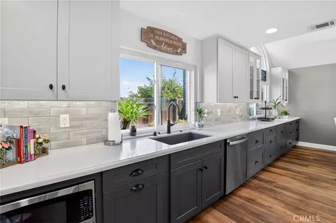 Kitchen - 3201 Ashgate Way, Ontario, CA 91761 photo 3 of 6