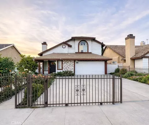 2036 Cherrytree Dr, Perris, CA 92571