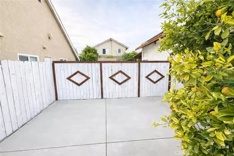 2036 Cherrytree Dr, Perris, CA 92571 photo 7