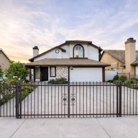2036 Cherrytree Dr, Perris, CA 92571
