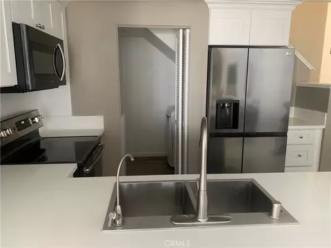 Kitchen - 41 Fallingstar #28, Irvine, CA 92614 photo 1 of 6