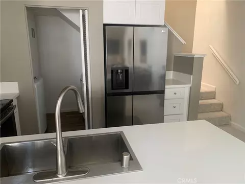 Kitchen - 41 Fallingstar #28, Irvine, CA 92614 photo 5 of 6