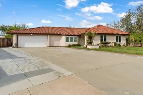 682 W Cheshire, Rialto, CA 92377