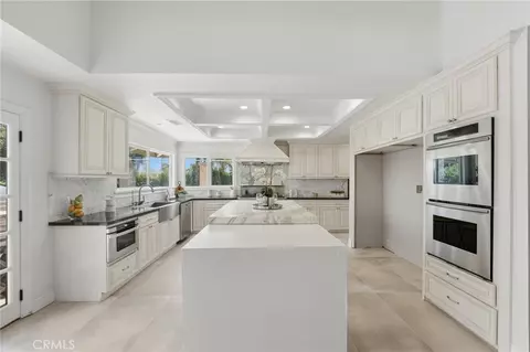 Kitchen - 940 N Silent Ranch Dr, Glendora, CA 91741 photo 2 of 5
