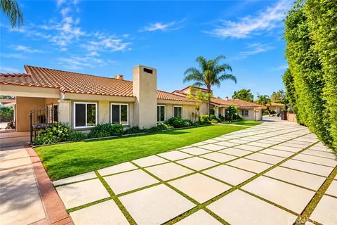 Exterior - 940 N Silent Ranch Dr, Glendora, CA 91741 photo 2 of 12