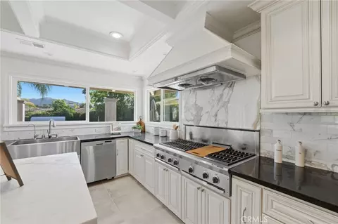 Kitchen - 940 N Silent Ranch Dr, Glendora, CA 91741 photo 4 of 5