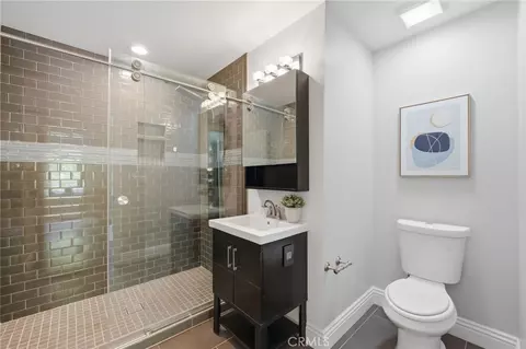 Bath - 940 N Silent Ranch Dr, Glendora, CA 91741 photo 9 of 11