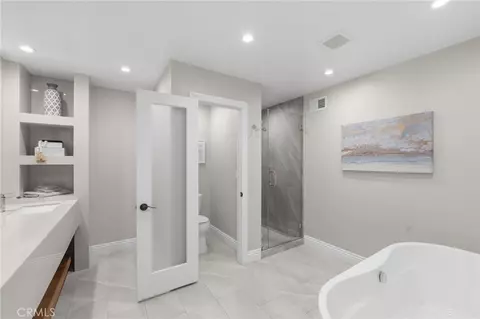 Bath - 940 N Silent Ranch Dr, Glendora, CA 91741 photo 7 of 11