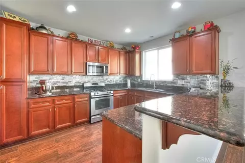 Kitchen - 14587 Baylor Ave, Chino, CA 91710 photo 2 of 4