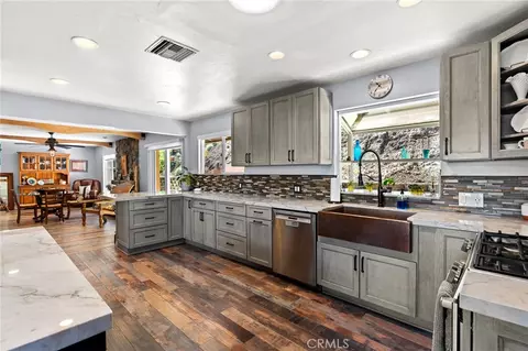 Kitchen - 1675 Mountain Vw, Chino Hills, CA 91709 photo 5 of 6