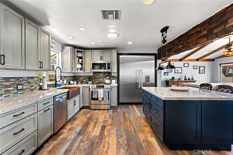 Kitchen - 1675 Mountain Vw, Chino Hills, CA 91709 photo 4 of 6