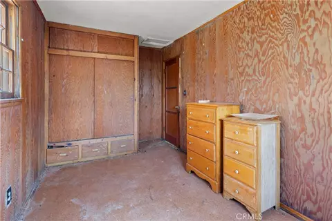 Bedroom - 799 Mountain Vw, Wrightwood, CA 92397 photo 2 of 4