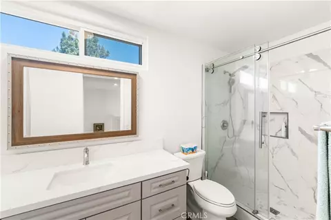 Bath - 163 Saddle, Placentia, CA 92870 photo 4 of 4