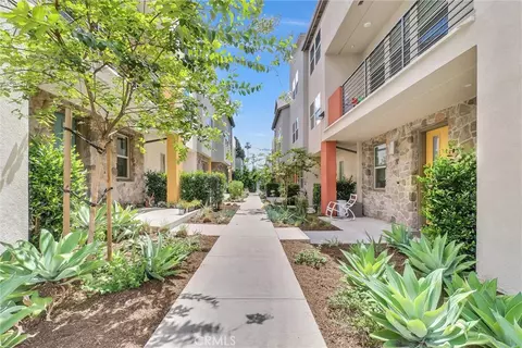 238 Scratch Rd, Covina, CA 91722