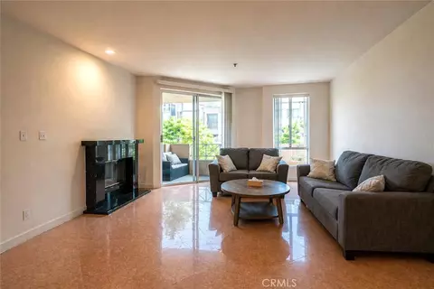 333 Westminster Ave #304, Los Angeles, CA 90020