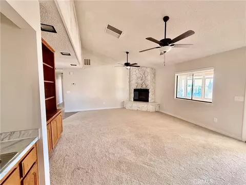 Living - 14890 Apple Vly, Apple Valley, CA 92307 photo 4 of 5