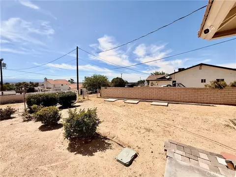 Exterior - 14890 Apple Vly, Apple Valley, CA 92307 photo 9 of 12