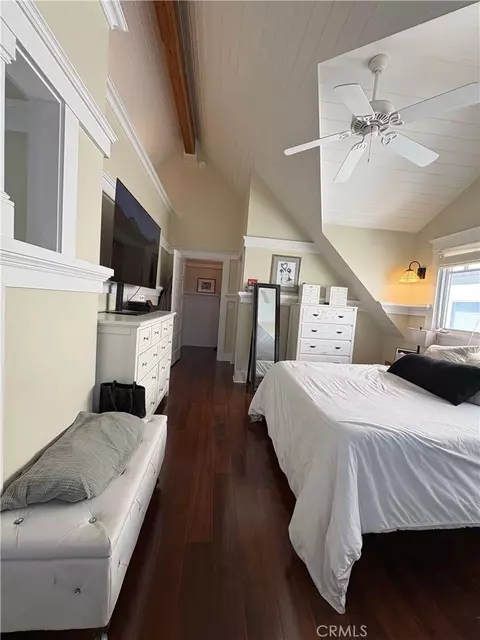 Bedroom - 6025 E Ocean, Long Beach, CA 90803 photo 2 of 4