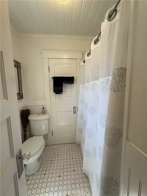 Bath - 6025 E Ocean, Long Beach, CA 90803 photo 6 of 6
