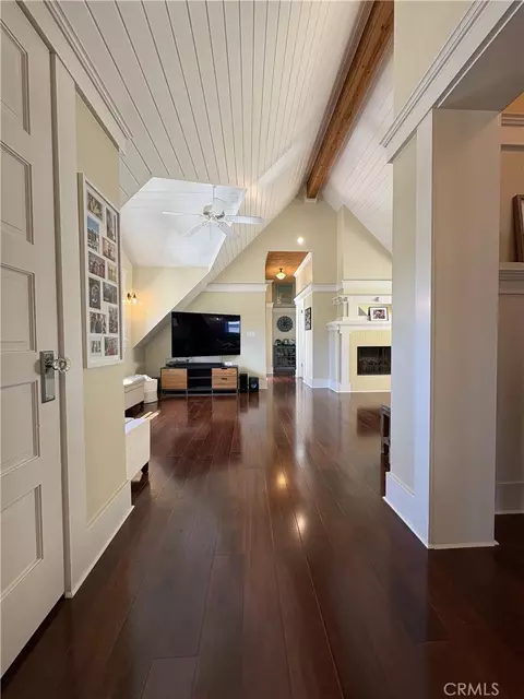 Entry Way - 6025 E Ocean, Long Beach, CA 90803 photo 4 of 4