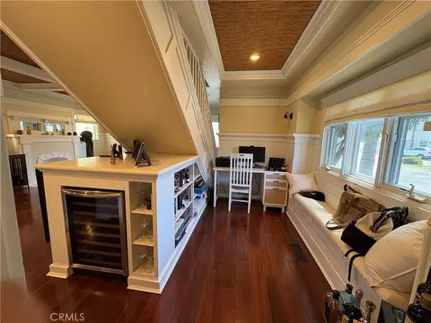 Entry Way - 6025 E Ocean, Long Beach, CA 90803 photo 3 of 4