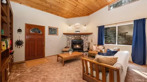 Living - 25172 Moon Dr, Crestline, CA 92325 photo 1 of 1