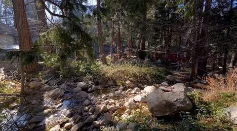 Exterior - 25172 Moon Dr, Crestline, CA 92325 photo 7 of 7