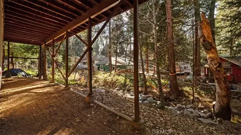 Exterior - 25172 Moon Dr, Crestline, CA 92325 photo 6 of 7