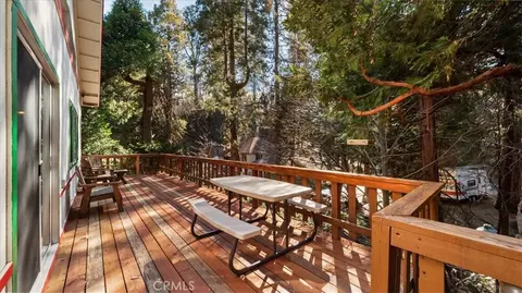 Exterior - 25172 Moon Dr, Crestline, CA 92325 photo 3 of 7