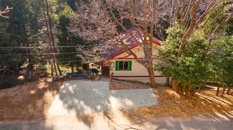 Other - 25172 Moon Dr, Crestline, CA 92325 photo 5 of 9