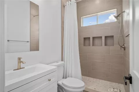 Bath - 35249 Grape, Yucaipa, CA 92399 photo 5 of 5