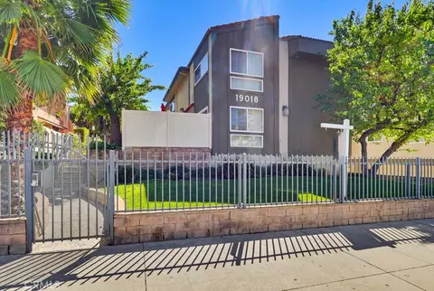 19018 Sherman Way #110, Reseda, CA 91335