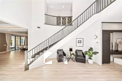Entry Way - 114 Interstellar, Irvine, CA 92618 photo 5 of 9