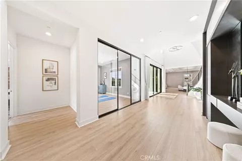 Entry Way - 114 Interstellar, Irvine, CA 92618 photo 4 of 9