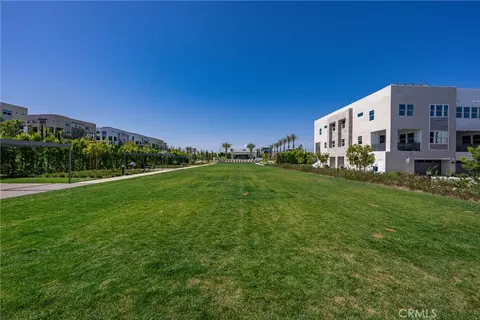 Exterior - 438 Sycamore Dr, Montebello, CA 90640 photo 14 of 15