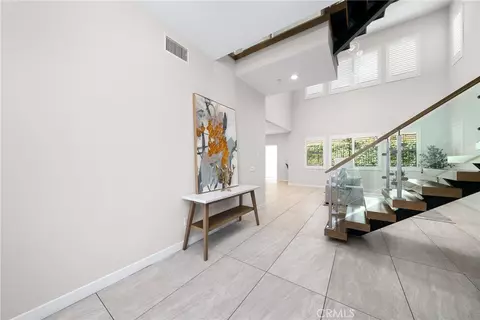Entry Way - 438 Sycamore Dr, Montebello, CA 90640 photo 2 of 2