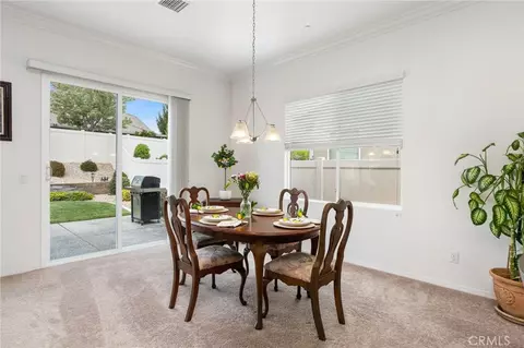 Dining - 467 Madera Crk, Beaumont, CA 92223 photo 2 of 3