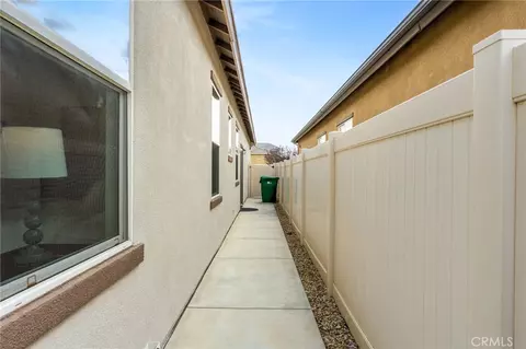 Entry Way - 467 Madera Crk, Beaumont, CA 92223 photo 5 of 5